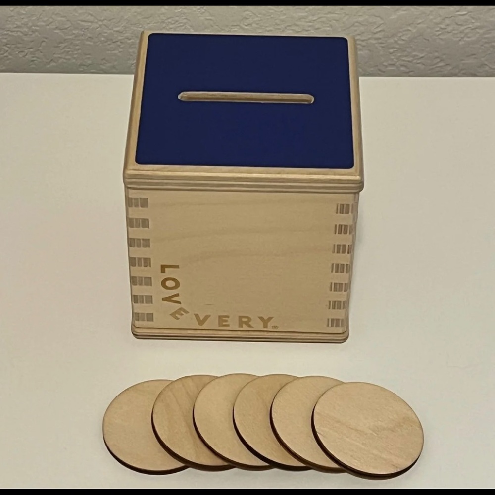 Lovevery Wooden Coin Bank Set